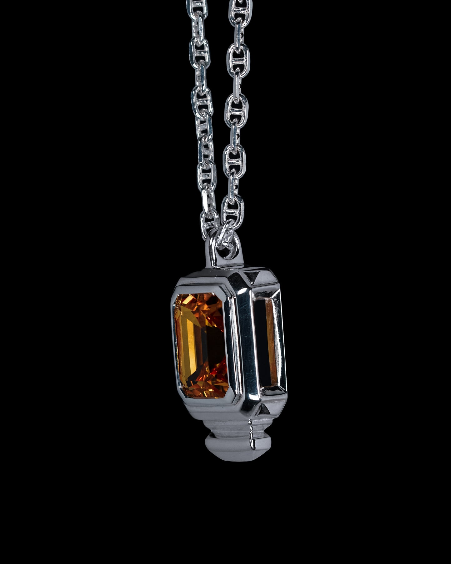 Escudo Necklace - Yellow