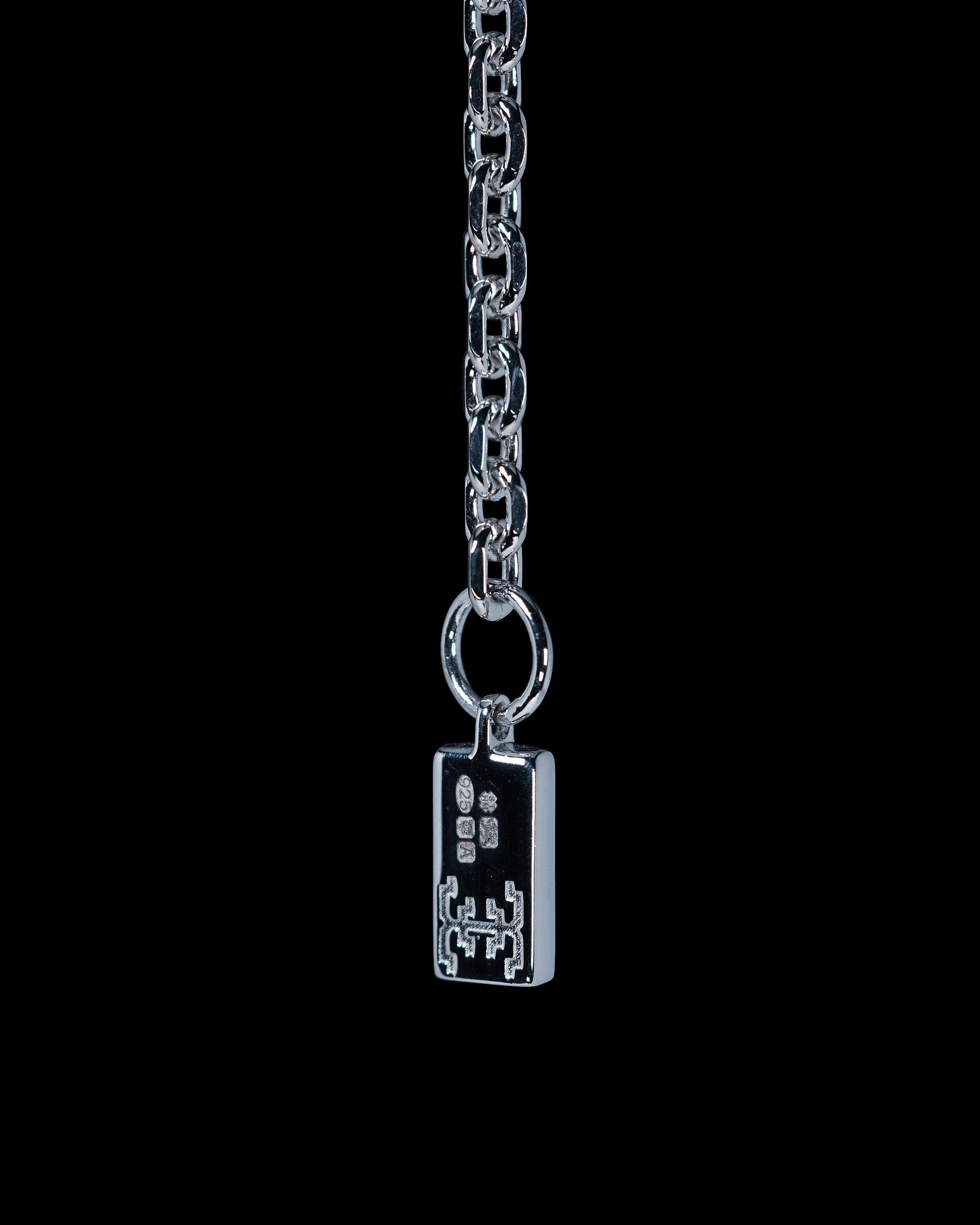 Almo Necklace