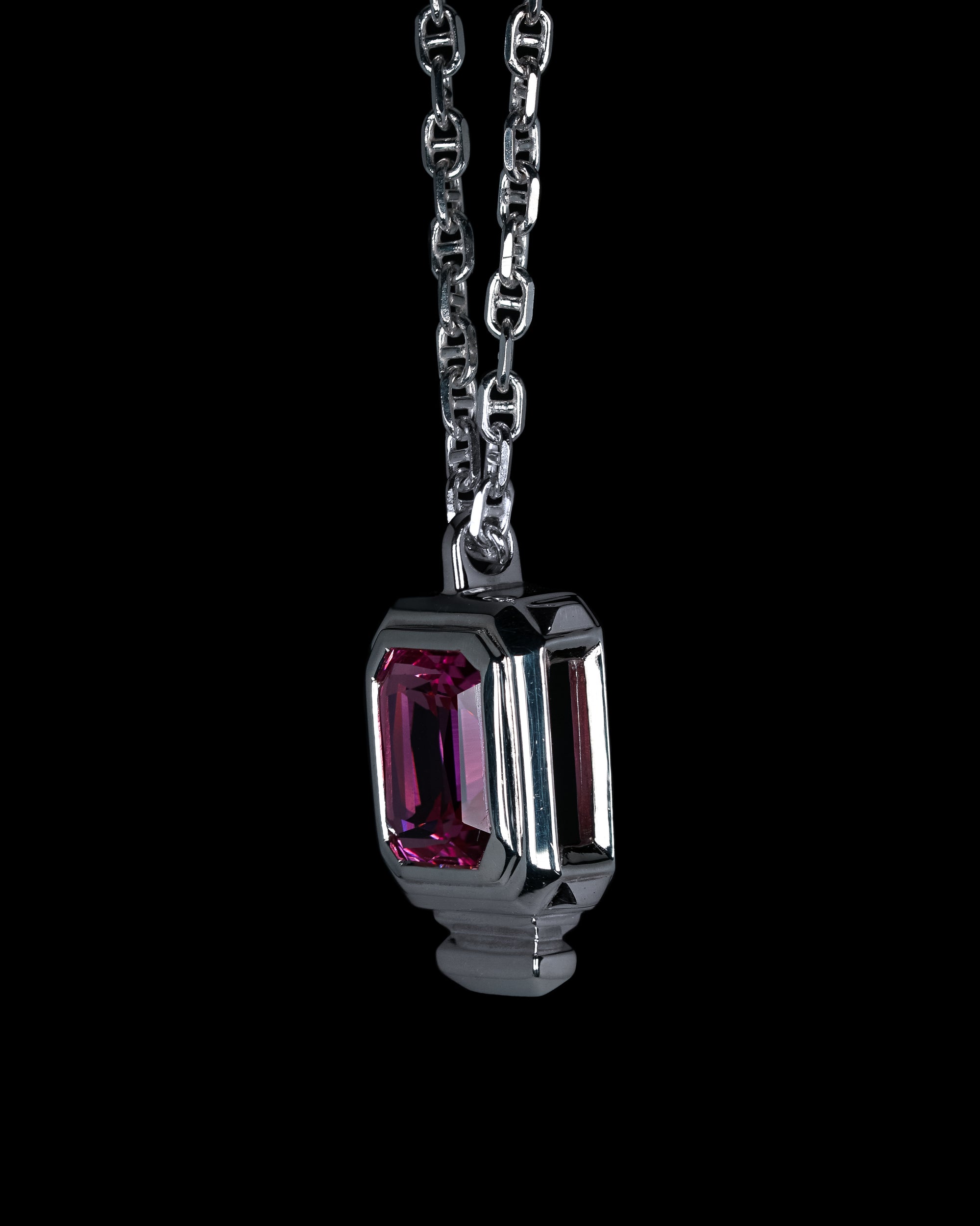 Escudo Necklace - Pink