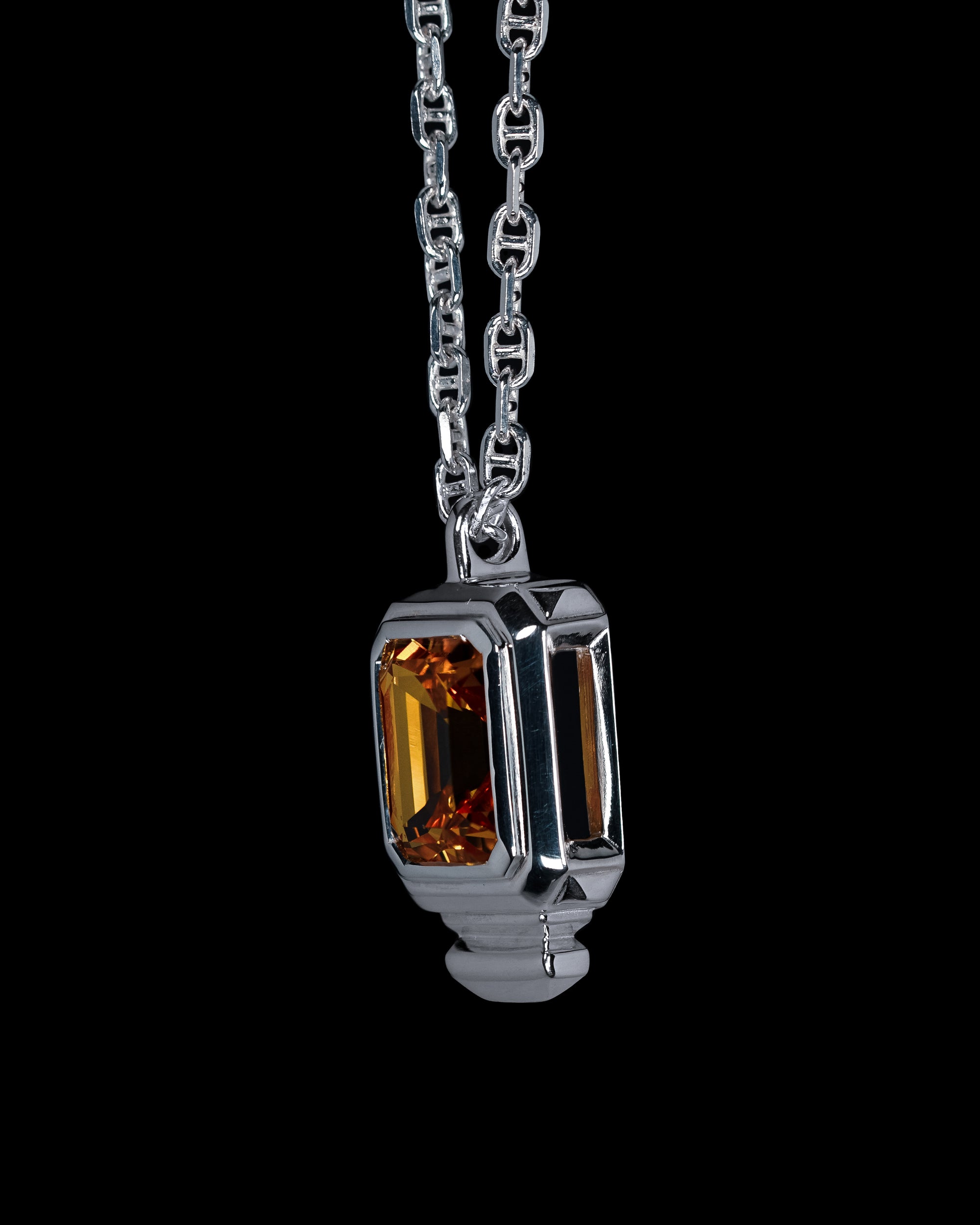 Escudo Necklace - Yellow