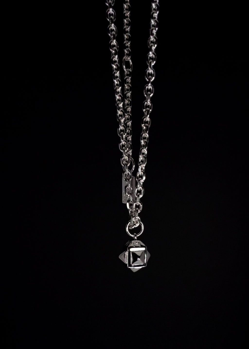 Almo Necklace